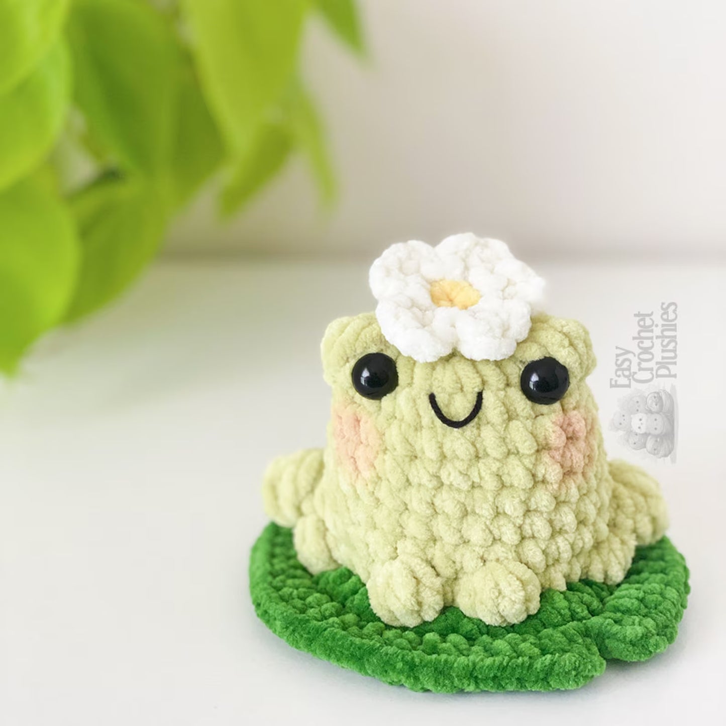 No Sew Frog Crochet Pattern - PDF